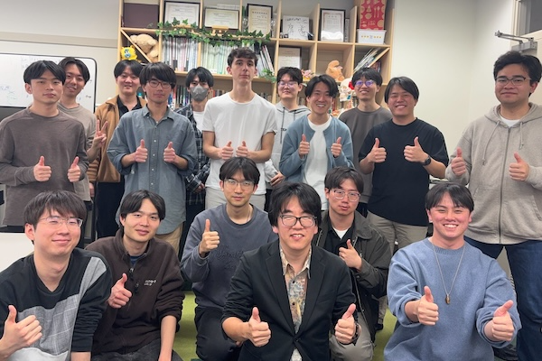 研究室メンバーの集合写真